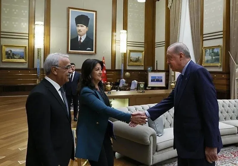 Başkan Erdoğan DEM Parti heyetini kabul etti. (AA)