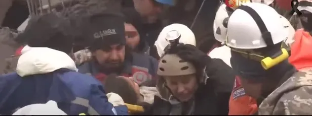 Canlı yayında peş peşe umut haberleri! İnanç, umut ve mucizenin adı 16 yaşındaki Hedil!-40