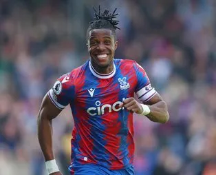 Fenerbahçe'nin  Zaha ısrarı sürüyor! Sarı-Lacivertli ekip tekrar devreye girdi