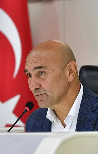 CHP'li İzmir Büyükşehir Belediyesi HDP'lilere istihdam kapısı oldu: 300 kişi işe alındı