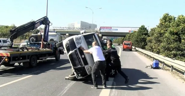 Son dakika: İstanbul Bahçelievler’de feci kaza! Şerit değiştirirken otomobile çarpıp yan yattı: 3 yaralı