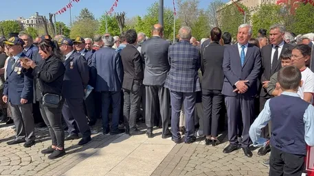 CHP’lilerden 23 Nisan gösterilerine gölge düşüren mehter protestosu! AK Parti’den esaslı tepki