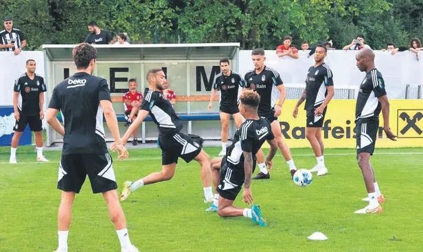 fenerbahceli-taraftarladan-joshua-king-tepkisi-1657065079268.jpeg Fenerbahçeli taraftarladan Joshua King tepkisi!-6