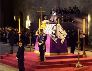 Kraliçe 2. Elizabeth'in cenaze töreni için prova yapıldı