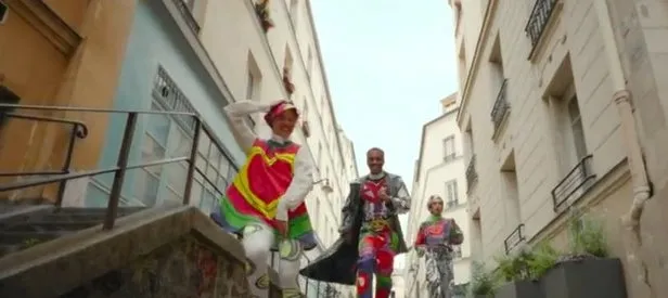 Paris’te sapkın LGBT propagandası