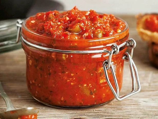 evde-konserve-yapanlar-dikkat-1-grami-binlerce-insani-oldurebilir-1695674223122.jpg 1 gramı binlerce insanı öldürebilir! Evde konserve yapanlar dikkat!-3