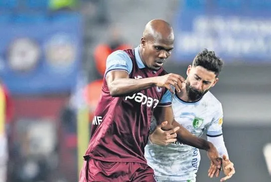 Nwakaeme sakata geldi!