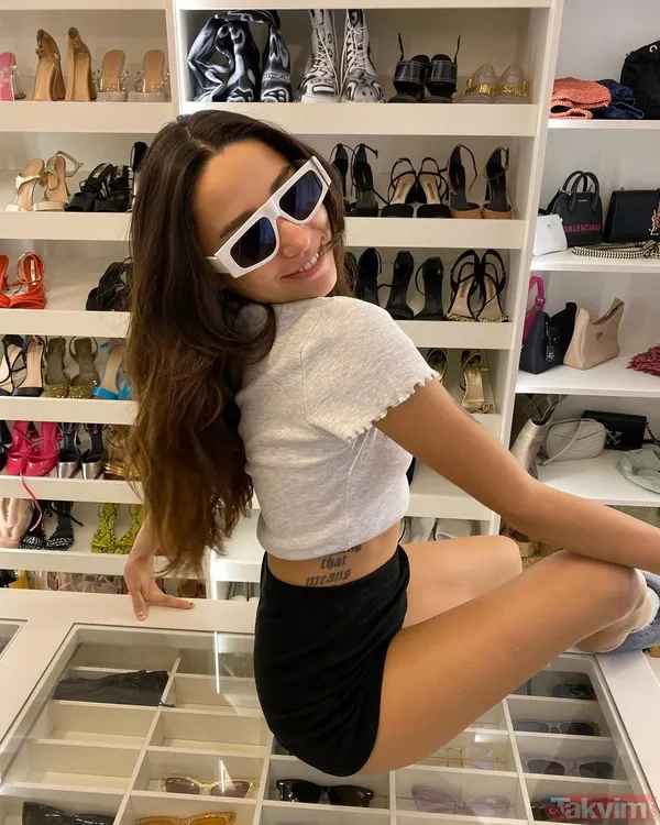 Zeynep Bastık siyah bikinisi ile yakın çekim paylaştı ortalığı salladı! İddialı pozları çok konuşuldu sosyal medya ikiye bölündü - 3