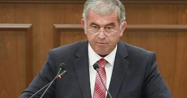 Ο ηγέτης Sennaroğlu εξελέγη πρόεδρος της συνέλευσης στην ΤΔΒΚ