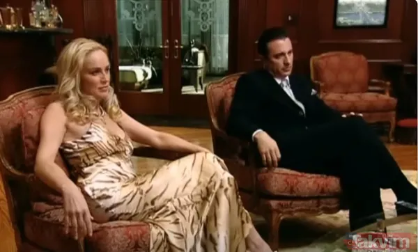 Dünyaca ünlü yıldız Sharon Stone’dan yıllar sonra Kurtlar Vadisi itirafı: Senaristten jet cevap geldi! Necati Şaşmaz 24 tekrarda çektik demişti: Olay yaratan öpüşme sahnesi… - 4