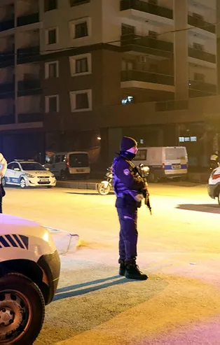 İzmir'de korkunç olay! Polis ve kız arkadaşı kanlar içinde bulundu