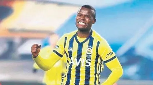 mostafa-mohamedin-yerine-forvet-arayislarini-surduren-galatasaray-kadewere-gundemine-aldi-1658614340622.jpeg Mostafa Mohamed’in yerine forvet arayışlarını sürdüren Galatasaray Kadewere gündemine aldı-5