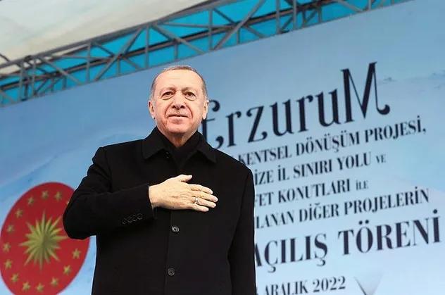 Başkan Erdoğan'dan aday çıkaramayan 6'lı masaya hodri meydan: "Siyaset meydanı er meydanıdır! Karşımıza çıkın kapışalım"