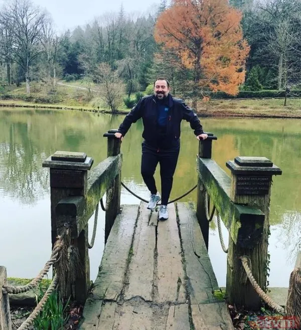 Ata Demirer ayakta bile duramadı arkadaşları güç bela tutmaya çalıştı! 50 kilo verip son haliyle şoke eden Ata Demirer... - 8