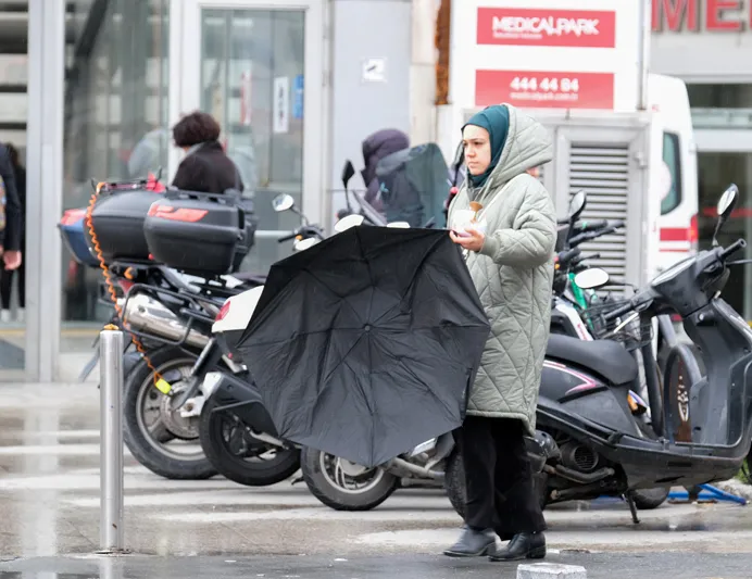 HAVA DURUMU | Kışlıkları kaldırmayın geri geliyor! Meteoroloji uzmanı Orhan Şen'den hafta sonu için flaş uyarı! 10 derece birden düşecek | 16 Nisan 2024 hava durumu-9