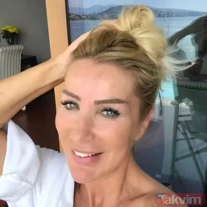 61lik-seda-sayanin-genclik-sirri-ne-tek-yontemle-20liklere-tas-cikariyor-esi-caglar-oktenle-yas-farki-olay-ola-1721904423370.jpeg Tek metotla 20 yaş gençleşiyor! 61'lik Seda Sayan'ın gençlik sırrı ne? Eşi Çağlar Ökten'le yaş farkı olay olmuştu! 'Her gece...'-6