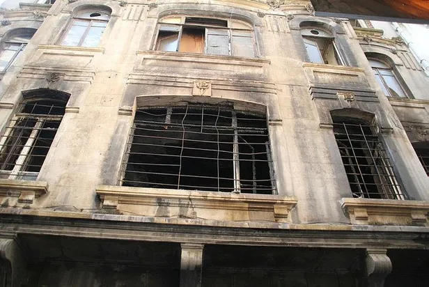 İstanbul Valiliği'nden 'yangın' açıklaması! Bir şüpheli Hatay'da yakalandı-1