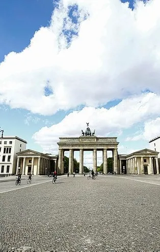 Son dakika: Almanya'dan koronavirüs önlemlerini gevşetme kararı!