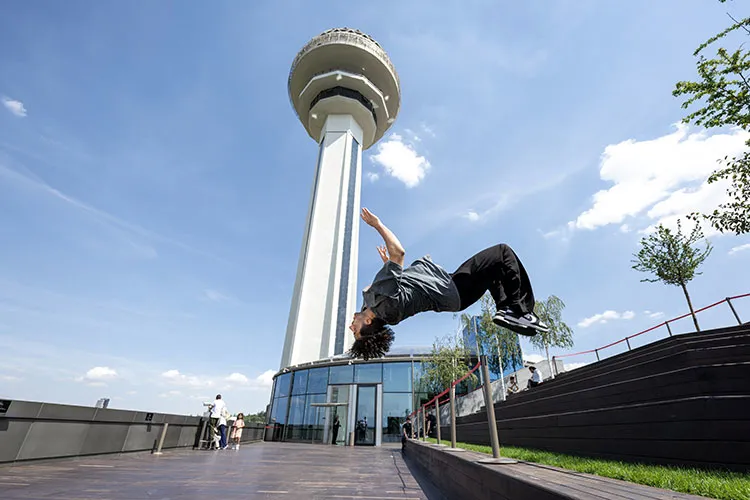 google-yaz-olimpiyatlari-break-dans-doodle-oldu-break-dans-nedir-ne-demek-nereye-ait-1723182697775.jpg Google Yaz Olimpiyatları break dans Doodle oldu! Break dans nedir, ne demek, nereye ait?-2