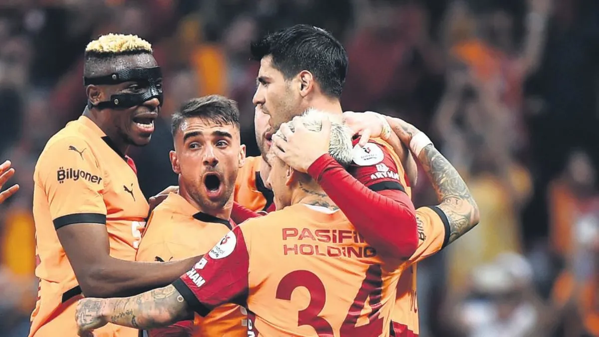 Antalya’yı evinde farklı devirdi. Ezeli rakibi fenerbahçe ile farkı 10 puana yükseltti!