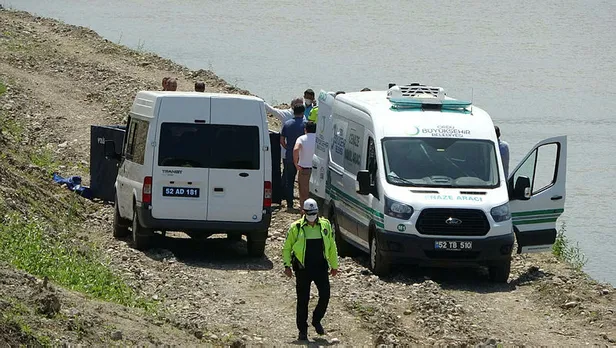 ordunun-melet-irmaginda-kadin-cesedi-bulundu-1589885975415.jpg Ordu'nun Melet Irmağı'nda kadın cesedi bulundu-2