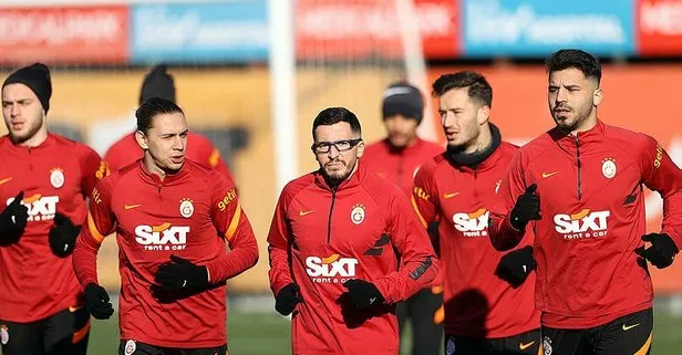 Galatasaray’da sürpriz ayrılık! Sosyal medyadan duyurdu