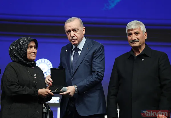 Başkan Erdoğan'dan asrın birlikteliğine katkı sağlayan kurum ve kuruluşa özel plaket! - 15