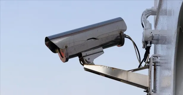 "Çıplak görüntülerimiz elinde" | Ünlü muhallebicide gizli kayıt skandalı! Soyunma odasını böyle dikizlemiş...