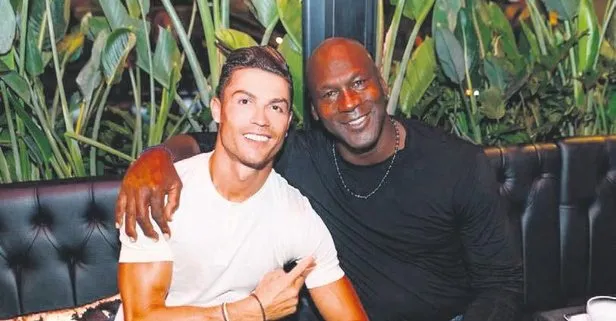 Cristiano Ronaldo ile basketbolun efsane ismi Michael Jordan bir araya geldi