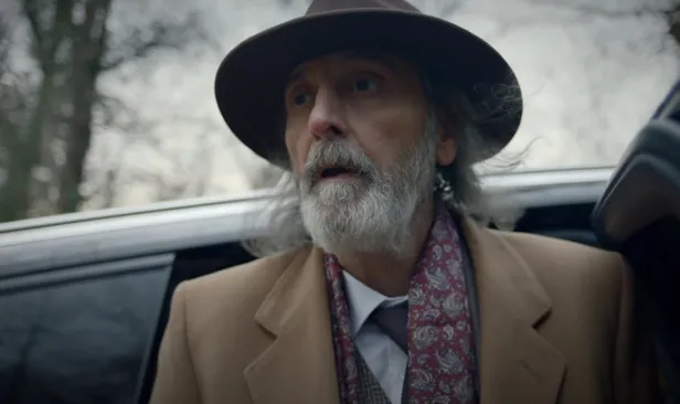 kurtlar-vadisinde-konseyin-en-can-alici-isimlerinden-birisiydi-ramoya-tufan-gibi-geliyor-sapkanin-ardindaki-kisi-1612160825698.jpg Kurtlar Vadisi'nde konseyin en can alıcı isimlerinden birisiydi! Ramo'ya tufan gibi geliyor! Şapkanın ardındaki kişi...-7