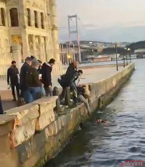 Özel Harekat polisi İstanbul Boğazı'na atlayıp turisti kurtardı - 9