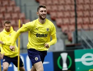 Benfica İsmail için masada