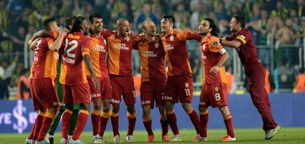 Kadıköy’de kutlama ayrı bir güzeldi