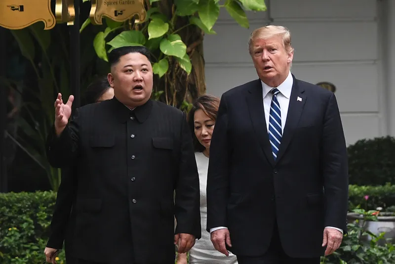 Trump-Kim zirvesinin 2. günü başladı - 1