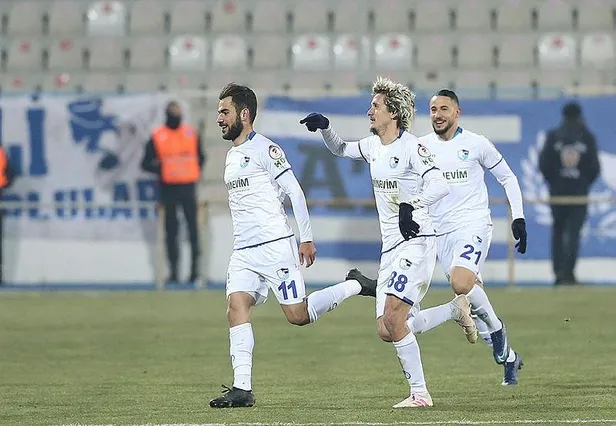 Kartal'a Erzurum'da soğuk duş! BB Erzurumspor 3-2 Beşiktaş (MAÇ SONUCU)-3