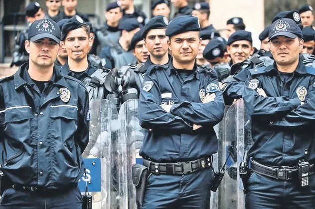 10 bin polis alınacak! Karar Resmi Gazete'de yayımlandı