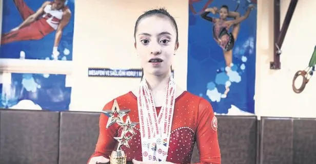 Alkışlar Sümeyye’ye