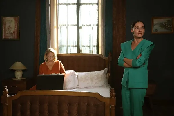 zuleyha-ile-hakan-yakinlasiyor-bir-zamanlar-cukurova-110-bolum-fragmani-yayinlandi-bosanacak-misin-1635022034064.jpg Züleyha ile Hakan yakınlaşıyor! Bir Zamanlar Çukurova 110. bölüm fragmanı yayınlandı: “Boşanacak mısın?”-7