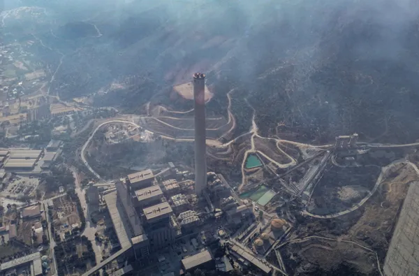 orman-yanginlarindan-etkilenen-yenikoy-ve-kemerkoy-termik-santrallerinde-yaralar-sariliyor-en-kisa-zamanda-devreye-alinacak-1628489699258.jpg Orman yangınlarından etkilenen Yeniköy ve Kemerköy termik santrallerinde yaralar sarılıyor! En kısa zamanda devreye alınacak-4