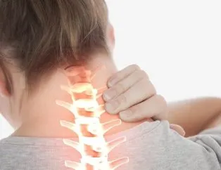 Boyun ağrısı neden olur? İşte evde doğal yöntemleri