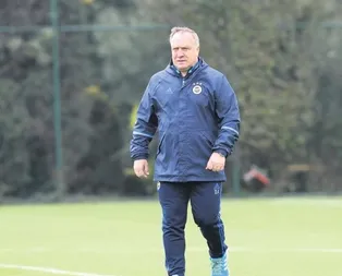 Advocaat: Oyunu kanatlara yığın