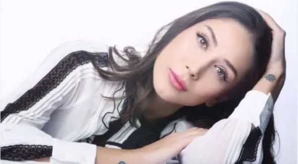 Ece Gürsel kimdir? Ece Gürsel kaç yaşında, nereli, evli mi?-4