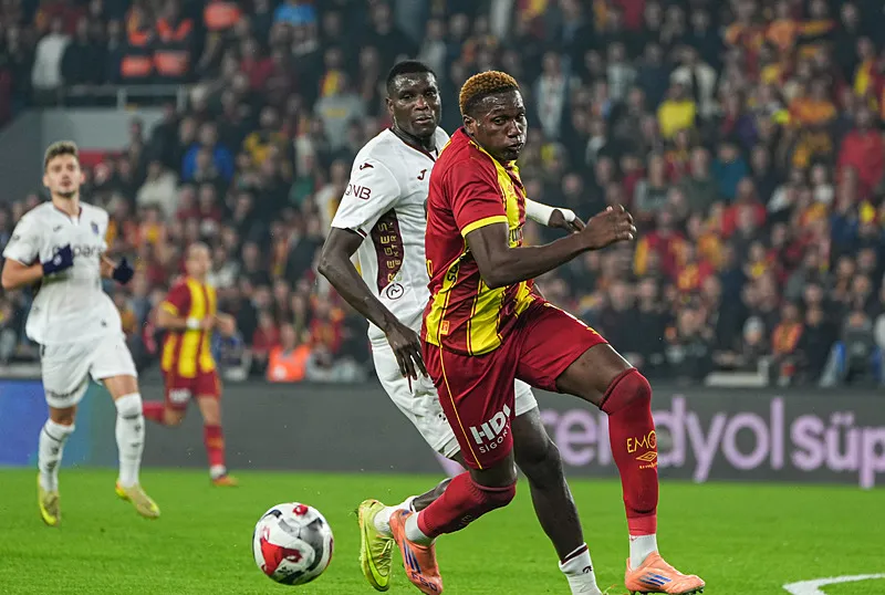 Trabzonspor’da yeni stoper Paul Onuachu