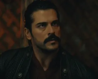 Osman Bey, Yeni Pazara saldırı olduğunu öğreniyor! Kuruluş Osman 4. bölüm