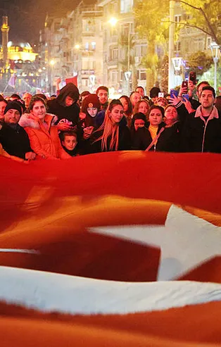 Türkiye İdlib için ayakta! Bahar Kalkanı Harekatı'na destek yağdı