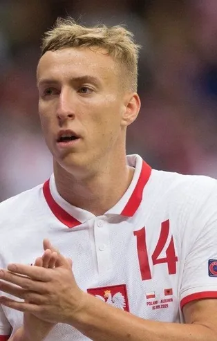 Golcü arayışlarını sürdüren Beşiktaş, New England’ta forma giyen Adam Buksa için 2.5 milyon dolar teklif etti