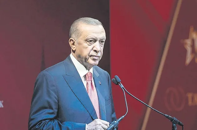 New York Times Başkan Erdoğan'la Macron'u karşılaştırdı: Diplomasi sihirbazı!