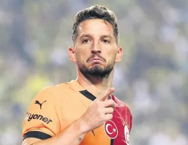 DRIESDries Mertens ilki yaşadı