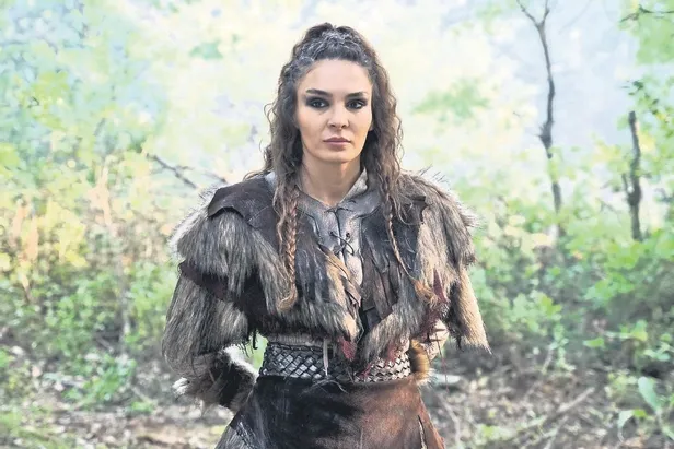 ben-esmer-seviyorum-ama-sarisinlar-denk-geliyor-diyen-ekin-mert-daymaz-adeta-brezilyadan-sevgili-transfer-etti-1653938893417.jpeg ‘Ben esmer seviyorum ama sarışınlar denk geliyor’ diyen Ekin Mert Daymaz adeta Brezilya'dan sevgili transfer etti-13