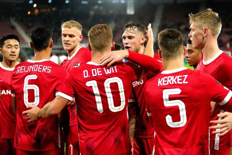 fenerbahce-az-alkmaar-maci-sifresiz-mi-hangi-kanalda-canli-yayinlanacak-iste-muhtemel-11-1730975911288.jpg (Takvim Foto Arşiv)